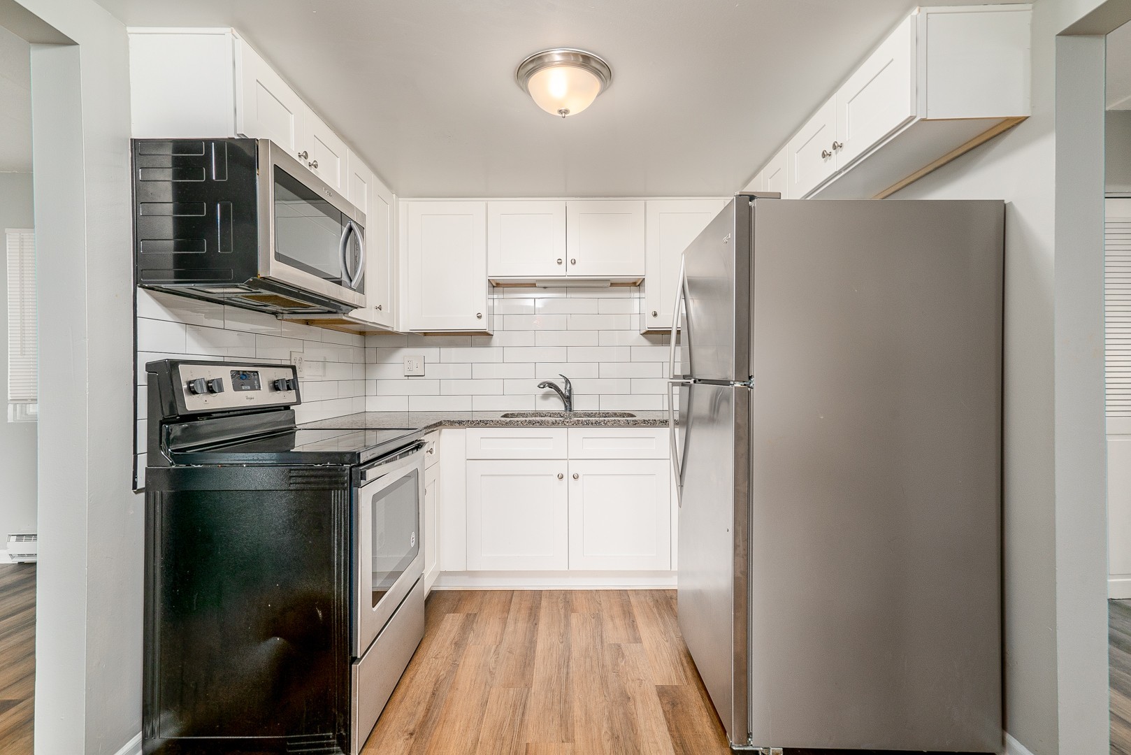 315 W Kimbell Avenue 01