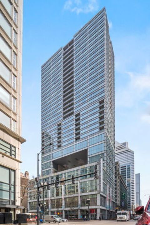8 E RANDOLPH Street 3004 Chicago IL 60601