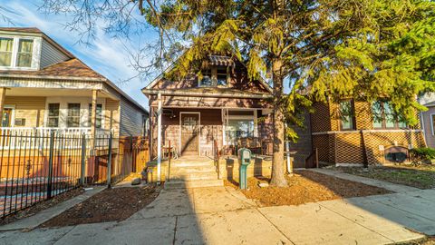 Tiny photo for 10747 S Avenue H, Chicago, IL 60617 (MLS # 12585780)