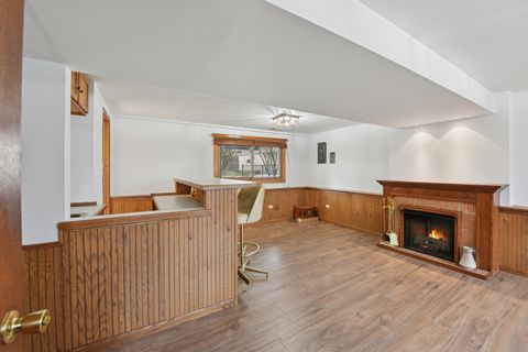 Tiny photo for 325 E Prairie Avenue, Lombard, IL 60148 (MLS # 12536337)