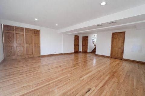 Tiny photo for 6923 N Avers Avenue, Lincolnwood, IL 60712 (MLS # 12579606)