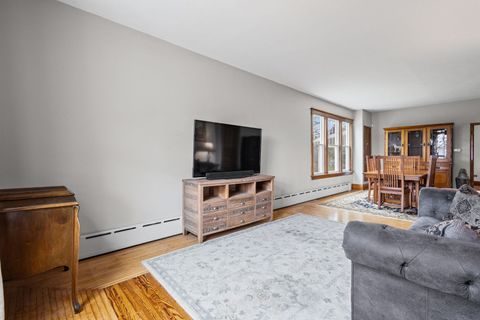 Tiny photo for 504 N SCHOENBECK Road, Prospect Heights, IL 60070 (MLS # 12573751)