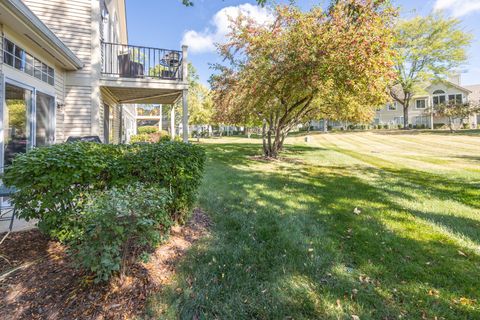 Tiny photo for 355 Ashford Circle #4, Bartlett, IL 60103 (MLS # 12481303)