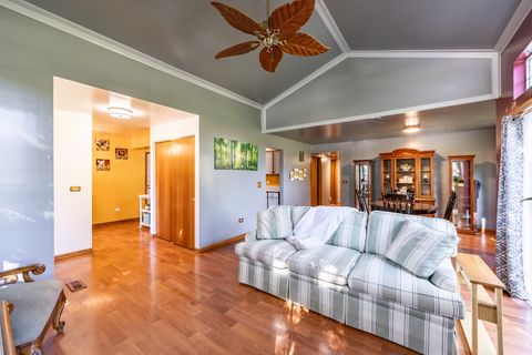 Tiny photo for 355 Ashford Circle #4, Bartlett, IL 60103 (MLS # 12481303)