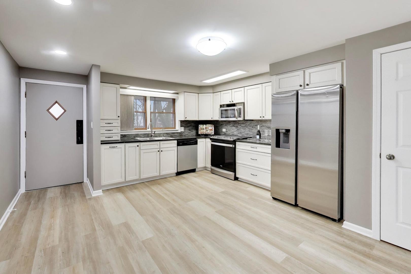 22 N PISTAKEE LAKE Road 3E