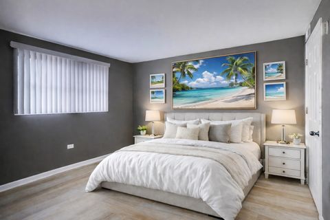 Tiny photo for 22 N PISTAKEE LAKE Road #3E, Fox Lake, IL 60020 (MLS # 12584611)