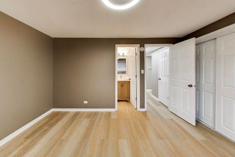 Tiny photo for 22 N PISTAKEE LAKE Road #3E, Fox Lake, IL 60020 (MLS # 12584611)