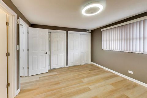 Tiny photo for 22 N PISTAKEE LAKE Road #3E, Fox Lake, IL 60020 (MLS # 12584611)