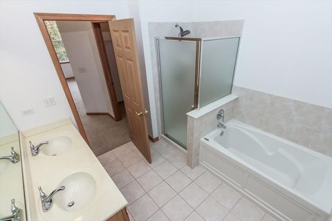 Tiny photo for 202 Braeburn Circle, Sugar Grove, IL 60554 (MLS # 12521884)