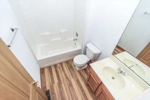 Tiny photo for 202 Braeburn Circle, Sugar Grove, IL 60554 (MLS # 12521884)