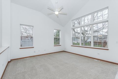 Tiny photo for 202 Braeburn Circle, Sugar Grove, IL 60554 (MLS # 12521884)