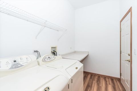 Tiny photo for 202 Braeburn Circle, Sugar Grove, IL 60554 (MLS # 12521884)