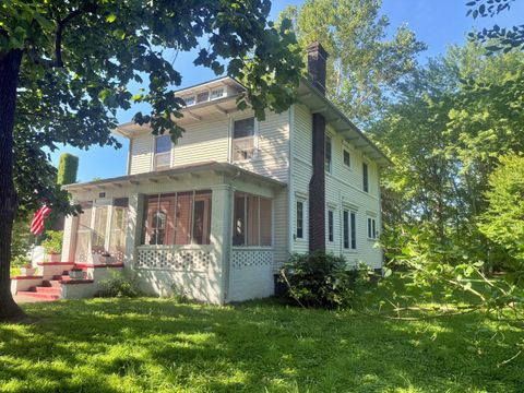 Tiny photo for 310 E 3rd Street, Metropolis, IL 62960 (MLS # 12686017)