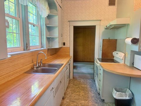 Tiny photo for 310 E 3rd Street, Metropolis, IL 62960 (MLS # 12686017)