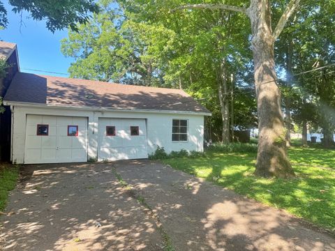 Tiny photo for 310 E 3rd Street, Metropolis, IL 62960 (MLS # 12686017)