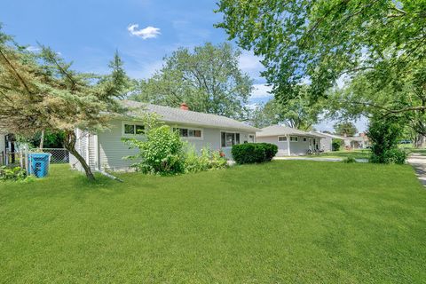 Tiny photo for 424 May Street, Bensenville, IL 60106 (MLS # 12431117)