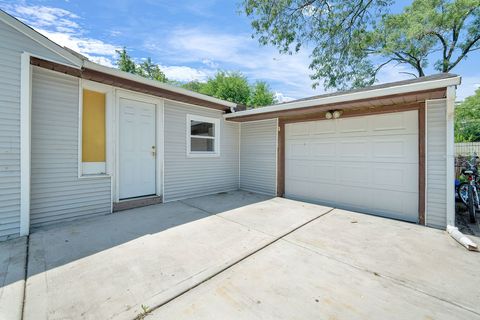 Tiny photo for 424 May Street, Bensenville, IL 60106 (MLS # 12431117)