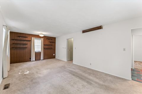 Tiny photo for 1007 Holiday Drive, Champaign, IL 61821 (MLS # 12454779)