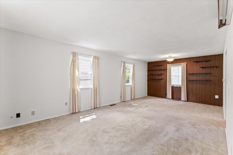 Tiny photo for 1007 Holiday Drive, Champaign, IL 61821 (MLS # 12454779)