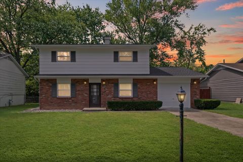 Photo of 1007 Holiday Drive, Champaign, IL 61821 (MLS # 12454779)