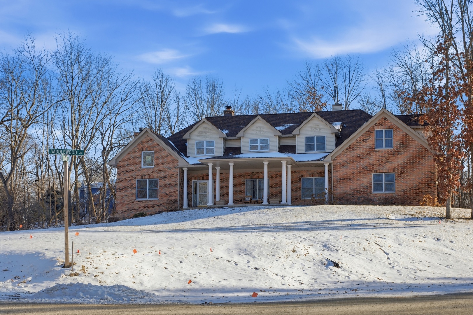 307 Knollwood Drive