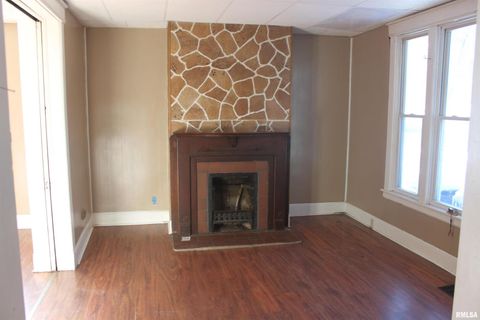 Tiny photo for 1603 ARLINGTON Avenue, Davenport, IA 52803 (MLS # QC4269826)