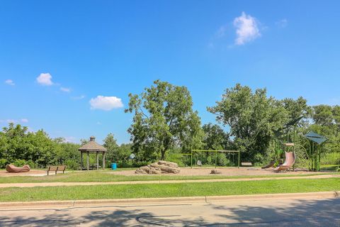 Tiny photo for 101 Enclave Circle #C, Bolingbrook, IL 60440 (MLS # 12447443)