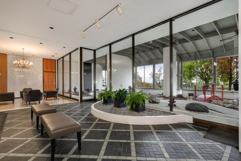 Tiny photo for 5733 N Sheridan Road #28B, Chicago, IL 60660 (MLS # 12515883)