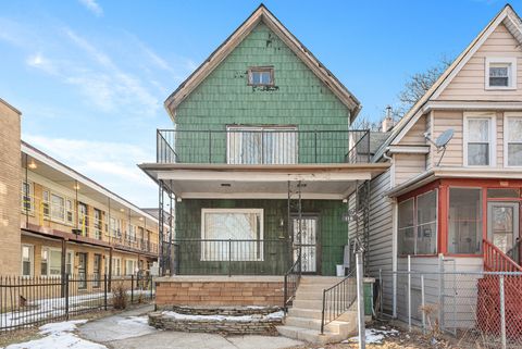 Photo of 118 N Long Avenue, Chicago, IL 60644 (MLS # 12567933)