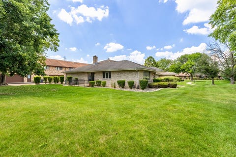 Tiny photo for 18201 Lynn Drive #109, Orland Park, IL 60467 (MLS # 12706741)