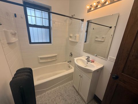 Tiny photo for 3252 Maple Avenue #3A, Berwyn, IL 60402 (MLS # 12500380)