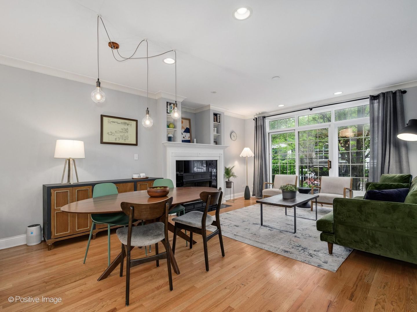 1945 W Erie Street 1W