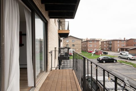 Tiny photo for 10323 Mayfield Avenue #2D, Oak Lawn, IL 60453 (MLS # 12621820)