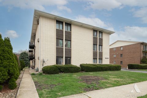 Tiny photo for 10323 Mayfield Avenue #2D, Oak Lawn, IL 60453 (MLS # 12621820)
