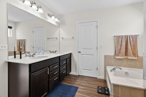 Tiny photo for 3635 Ambrosia Drive, Naperville, IL 60564 (MLS # 12616344)