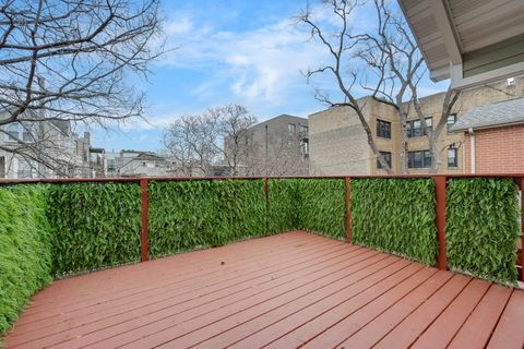 Tiny photo for 2852 W Fletcher Street, Chicago, IL 60618 (MLS # 12580952)