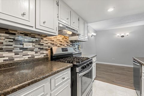 Tiny photo for 8000 Woodglen Lane #109, Downers Grove, IL 60516 (MLS # 12506494)