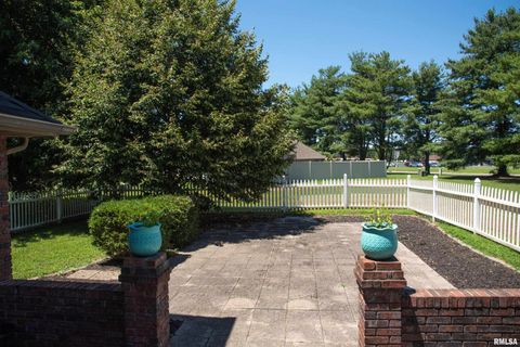 Tiny photo for 1602 Carmie Lane, Marion, IL 62959 (MLS # EB459155)