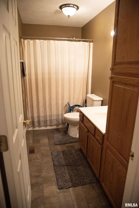 Tiny photo for 1602 Carmie Lane, Marion, IL 62959 (MLS # EB459155)