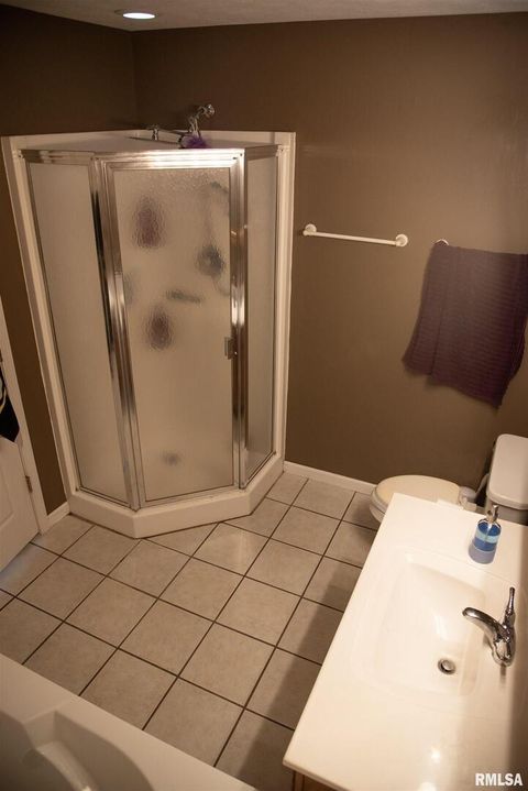 Tiny photo for 1602 Carmie Lane, Marion, IL 62959 (MLS # EB459155)