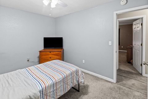 Tiny photo for 4401 Woodglen Lane, Mt Vernon, IL 62864 (MLS # 12626958)