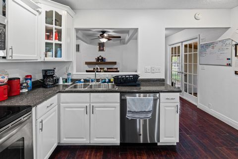 Tiny photo for 4401 Woodglen Lane, Mt Vernon, IL 62864 (MLS # 12626958)