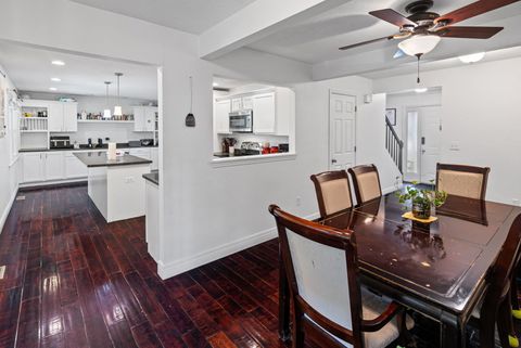 Tiny photo for 4401 Woodglen Lane, Mt Vernon, IL 62864 (MLS # 12626958)