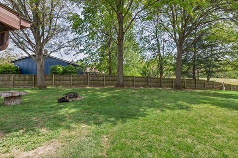 Tiny photo for 4401 Woodglen Lane, Mt Vernon, IL 62864 (MLS # 12626958)