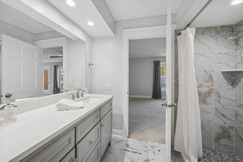 Tiny photo for 5731 Sutton Place, Hinsdale, IL 60521 (MLS # 12508677)