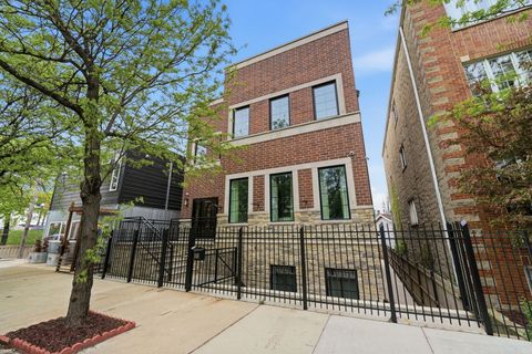 Photo of 1443 N Cleaver Street, Chicago, IL 60642 (MLS # 12622999)