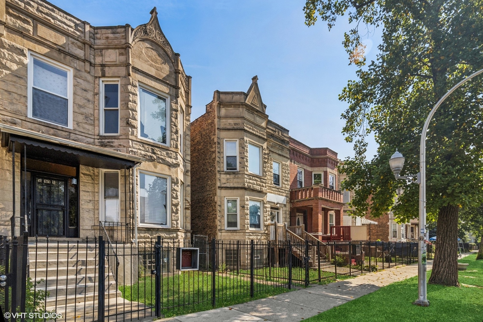 4138 W Adams Street