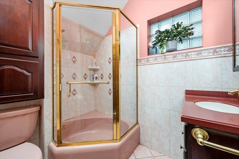 Tiny photo for 606 N Brainard Avenue, La Grange Park, IL 60526 (MLS # 12452212)