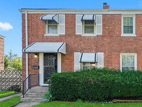 Photo of 327 Geneva Avenue, Bellwood, IL 60104 (MLS # 12458273)