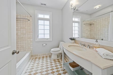 Tiny photo for 1852 W Wellington Avenue, Chicago, IL 60657 (MLS # 12682612)